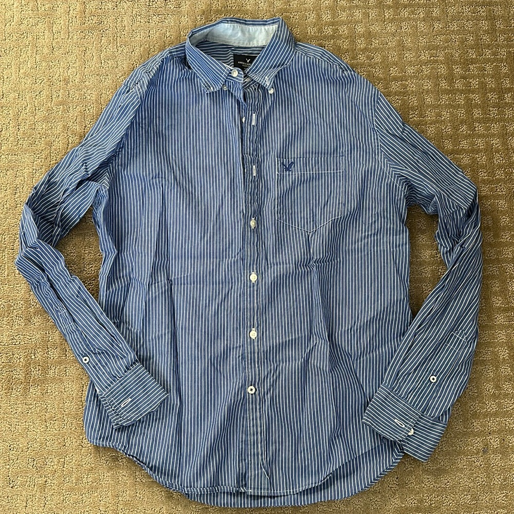 American Eagle Button Down